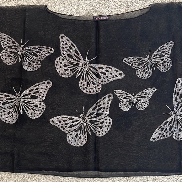 Traffic People Scarf Coverup Cropped Top - Picture 3 of 12